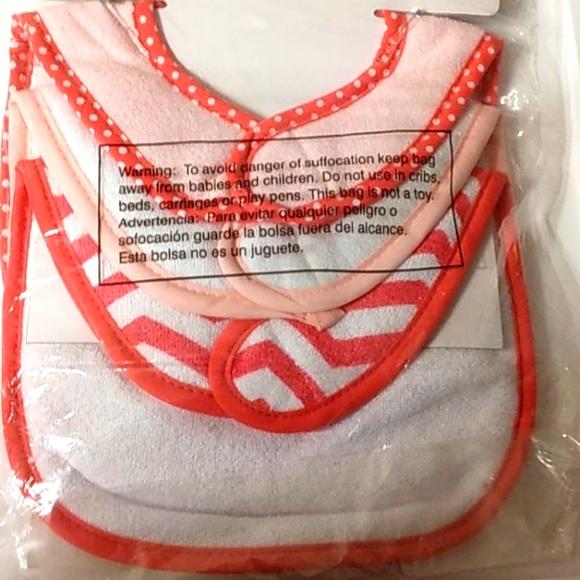 NWT Luvable Friends by HUDSON "I love Grandma" 3 pack Bibs - Picture 4 of 4